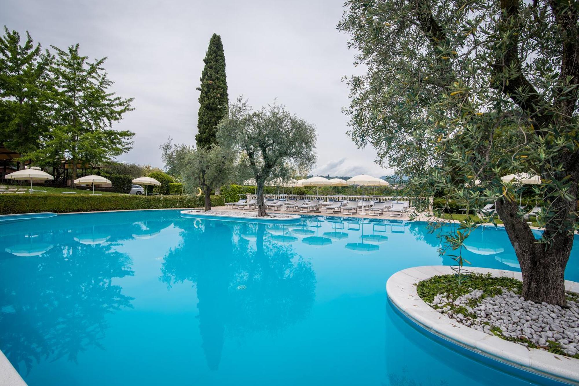 Hotel Porta Del Sole Soiano Del Lago Exteriör bild