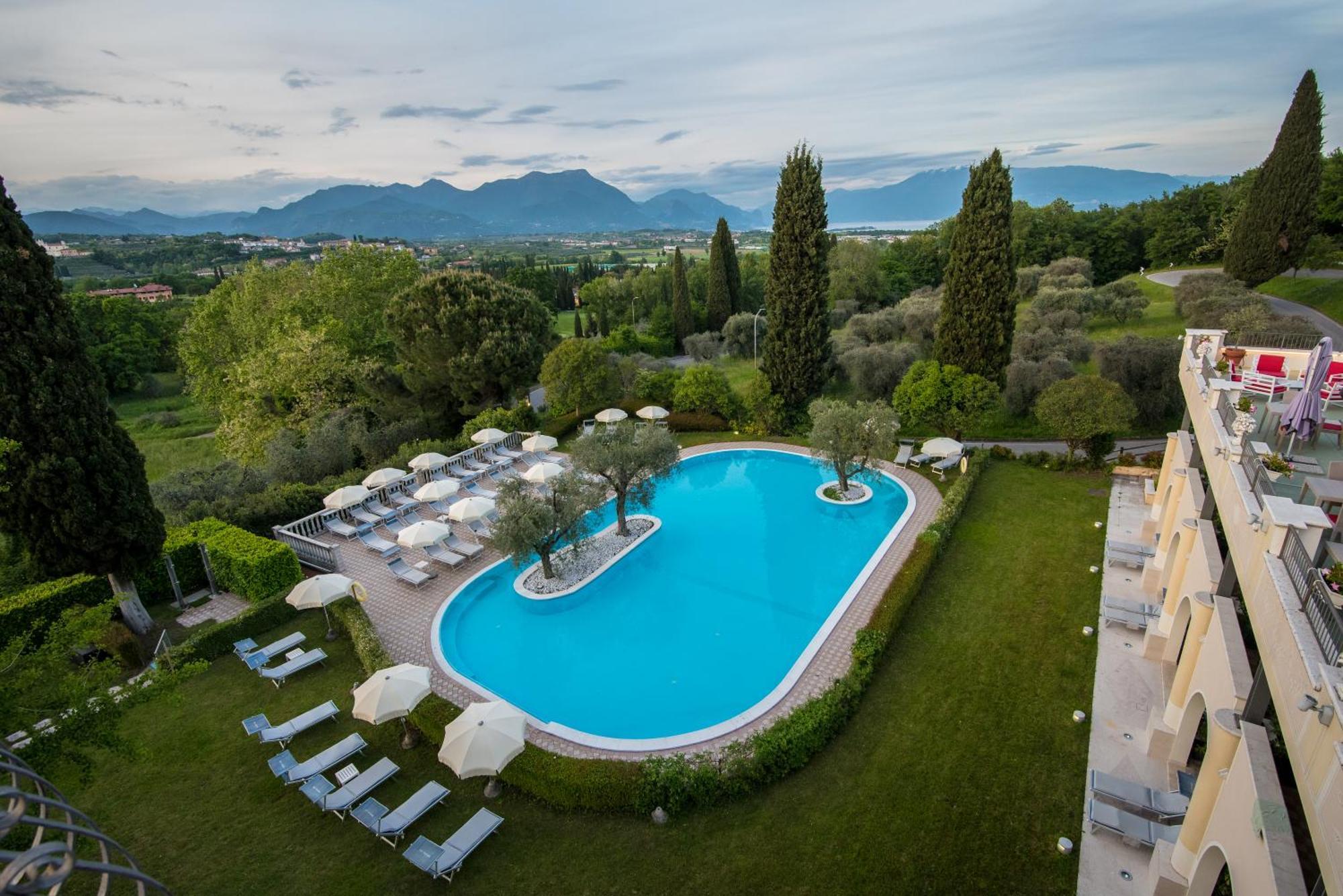 Hotel Porta Del Sole Soiano Del Lago Exteriör bild